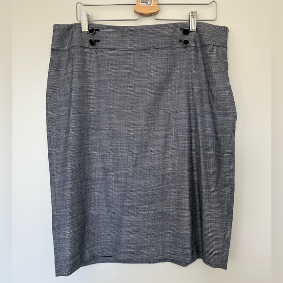 Calvin Klein Skirt - Picture 1 of 2